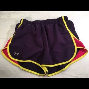 Under Armour running shorts heat gear size small